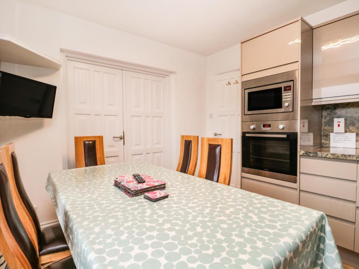 Rothay 17 Apartment Ембълсайд Екстериор снимка